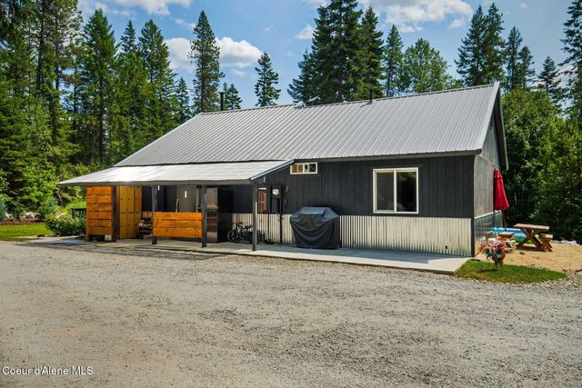 1042 N Wrenco Rd, Sandpoint, ID 83864