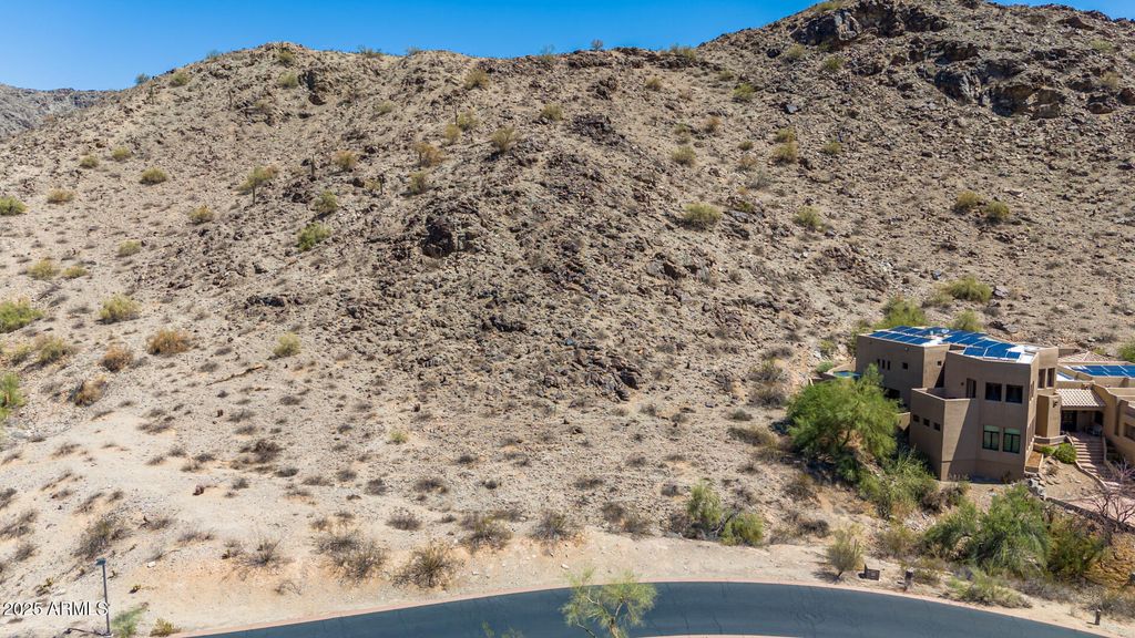 13829 S CANYON Drive 33, Phoenix, AZ 85048