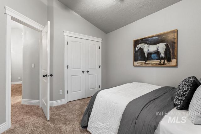 2517 W Sherman Avenue, Nampa, ID 83686