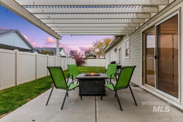 2517 W Sherman Avenue, Nampa, ID 83686