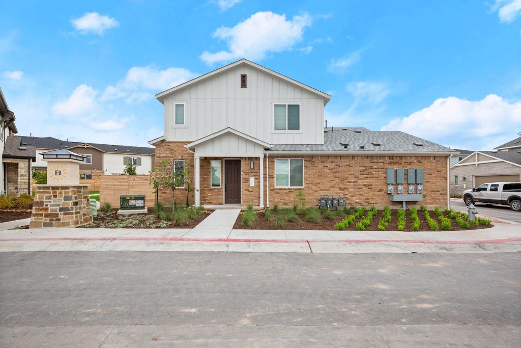 17401 Homestead Haven DR, Bee Cave, TX 78738