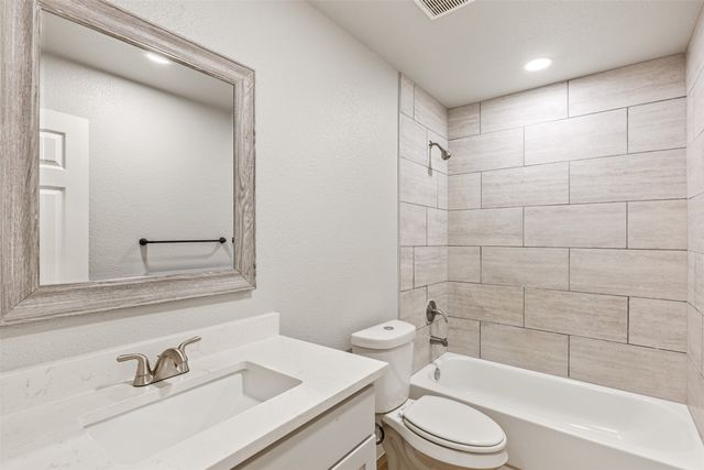 625 N Delaware Street, Irving, TX 75061