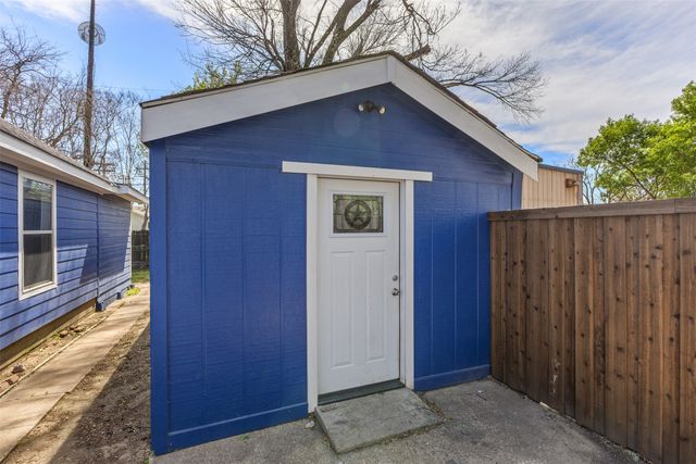 625 N Delaware Street, Irving, TX 75061