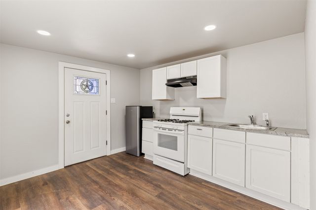 625 N Delaware Street, Irving, TX 75061