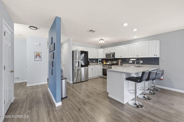 360 River Terrace, Toms River, NJ 08755