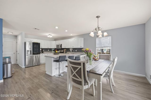360 River Terrace, Toms River, NJ 08755