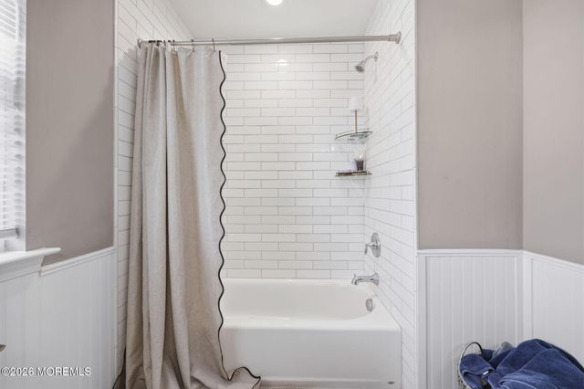 360 River Terrace, Toms River, NJ 08755