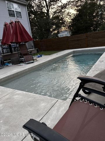 360 River Terrace, Toms River, NJ 08755