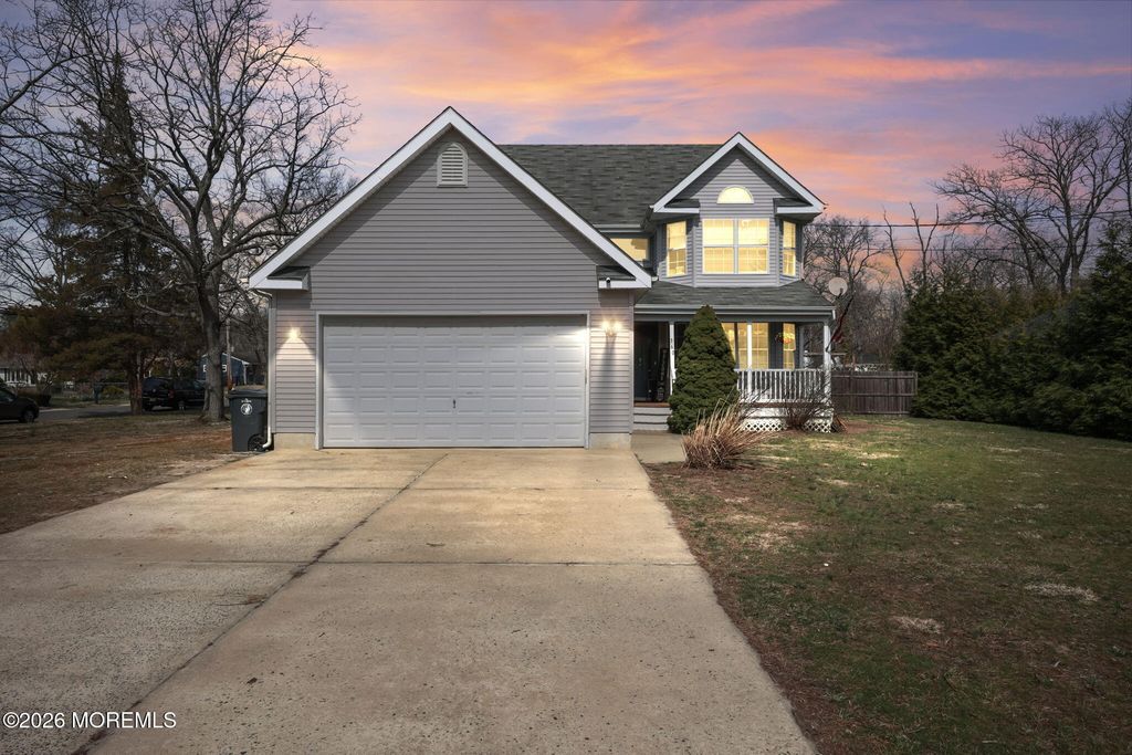 360 River Terrace, Toms River, NJ 08755