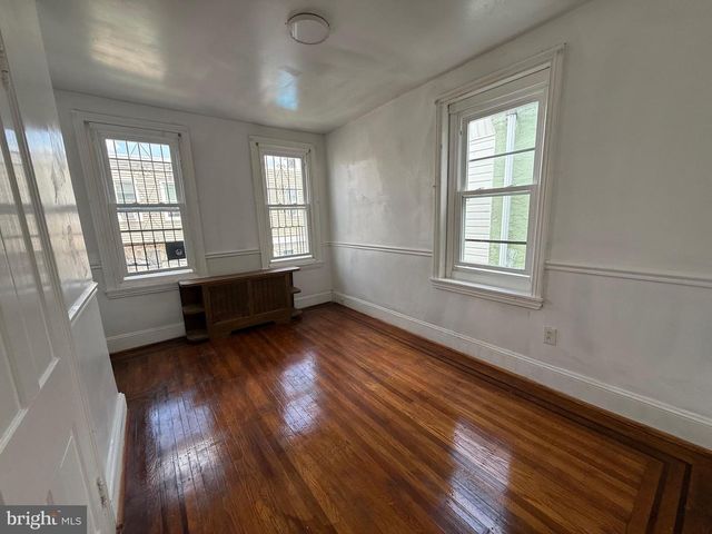 2073 E TIOGA ST, Philadelphia, PA 19134