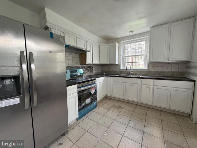 2073 E TIOGA ST, Philadelphia, PA 19134