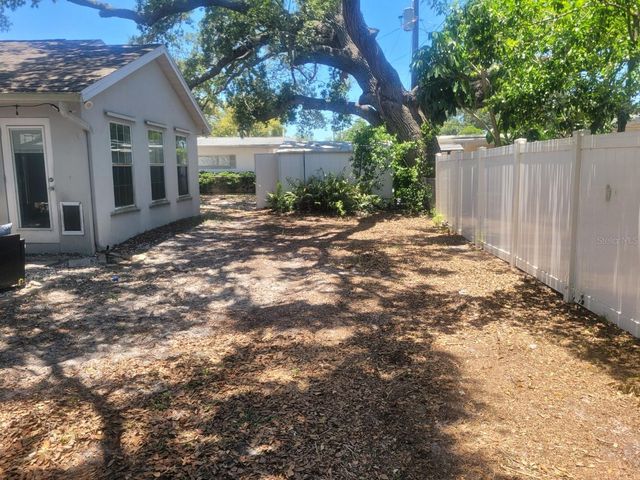 1714 PRINCE PHILIP STREET, Clearwater, FL 33755