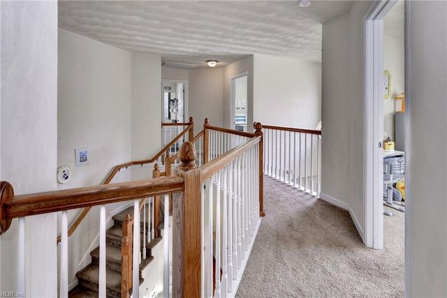 14 Firefly LN, Hampton, VA 23666