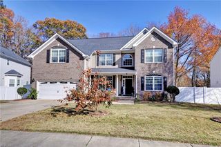 14 Firefly Ln LN, Hampton, VA 23666