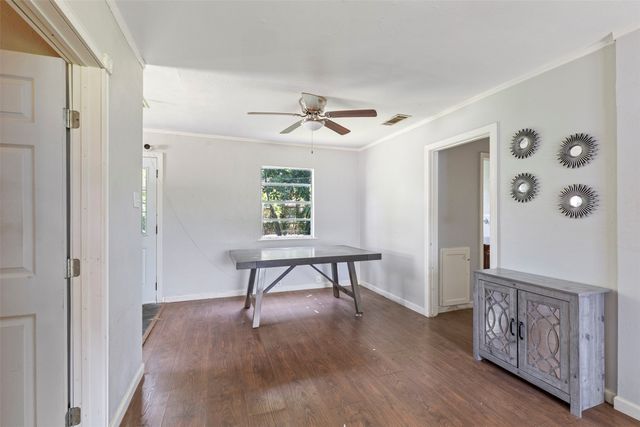 1513 Davis Boulevard, Garland, TX 75042