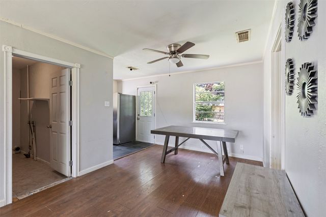 1513 Davis Boulevard, Garland, TX 75042