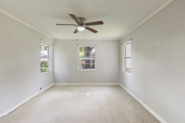 1513 Davis Boulevard, Garland, TX 75042