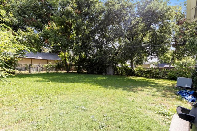 1513 Davis Boulevard, Garland, TX 75042