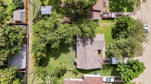 1513 Davis Boulevard, Garland, TX 75042