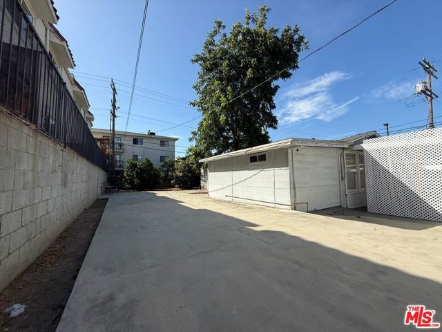 1116 Irving Avenue, Glendale, CA 91201