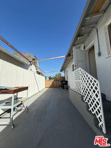 1116 Irving Avenue, Glendale, CA 91201