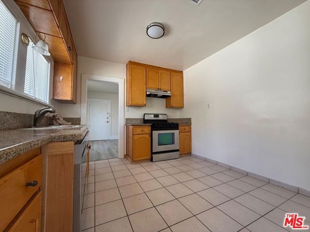 1116 Irving Avenue, Glendale, CA 91201