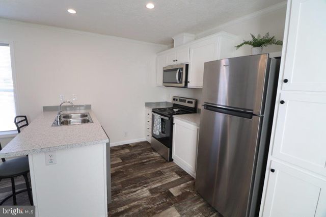 5016 OLD TIMBER RD, Stroudsburg, PA 18360