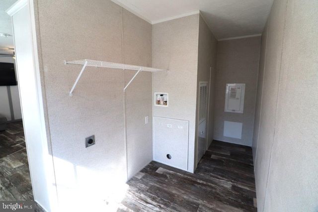 5016 OLD TIMBER RD, Stroudsburg, PA 18360