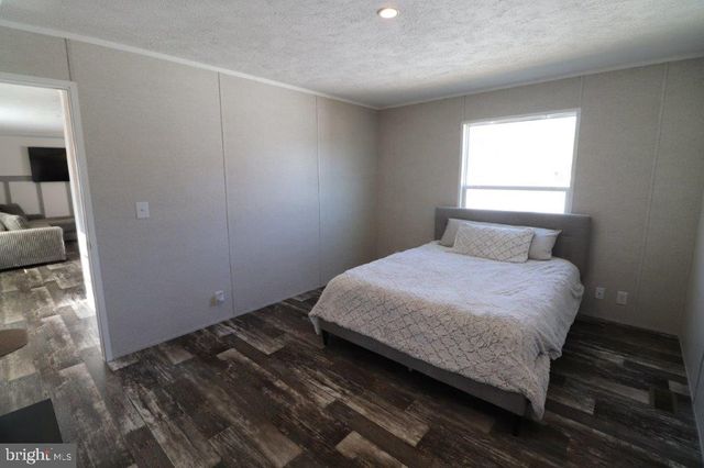 5016 OLD TIMBER RD, Stroudsburg, PA 18360