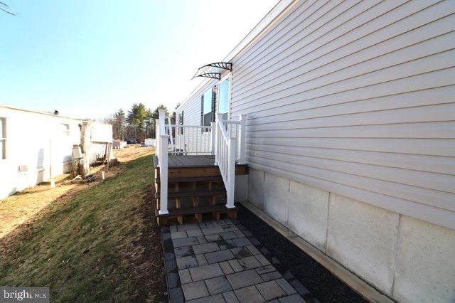 5016 OLD TIMBER RD, Stroudsburg, PA 18360