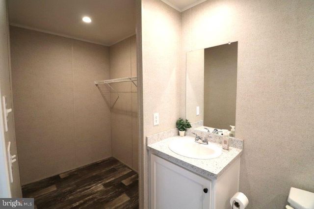 5016 OLD TIMBER RD, Stroudsburg, PA 18360