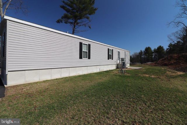 5016 OLD TIMBER RD, Stroudsburg, PA 18360