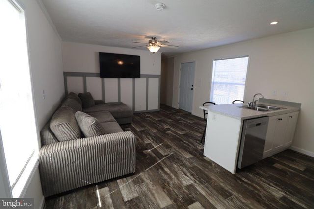 5016 OLD TIMBER RD, Stroudsburg, PA 18360