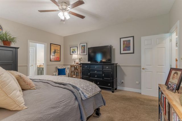 2200 Eaglewood Drive, Newburgh, IN 47630