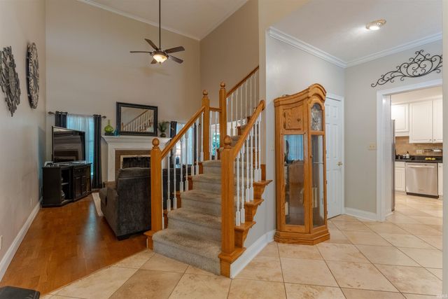 2200 Eaglewood Drive, Newburgh, IN 47630