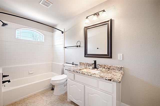 2435 Valley View Drive, Cedar Hill, TX 75104