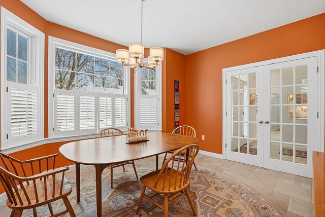 2 Braeburn Ln 2, Ashland, MA 01721