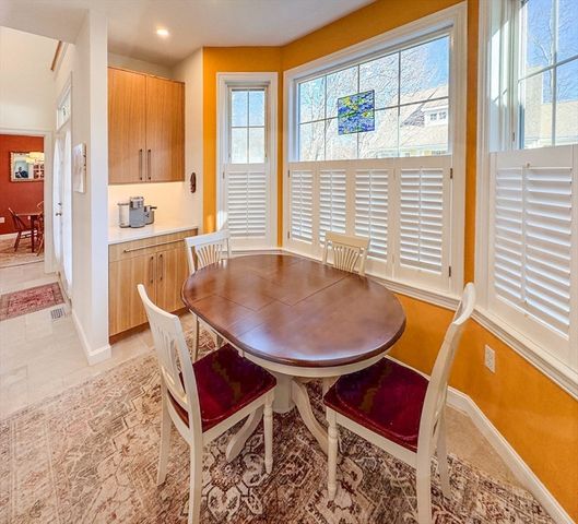 2 Braeburn Ln 2, Ashland, MA 01721