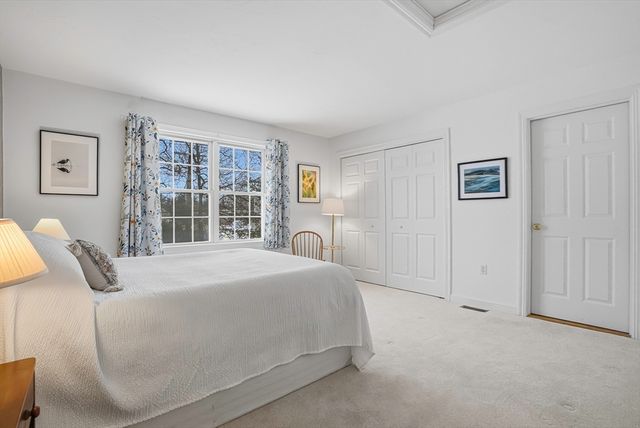 2 Braeburn Ln 2, Ashland, MA 01721