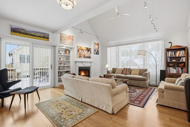 2 Braeburn Ln 2, Ashland, MA 01721