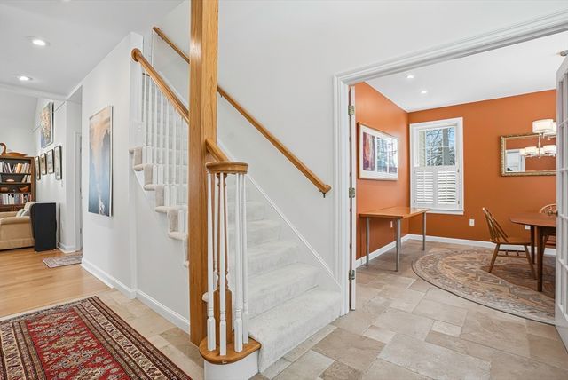 2 Braeburn Ln 2, Ashland, MA 01721