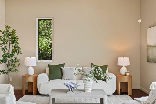 708 Alameda De Las Pulgas, Belmont, CA 94002