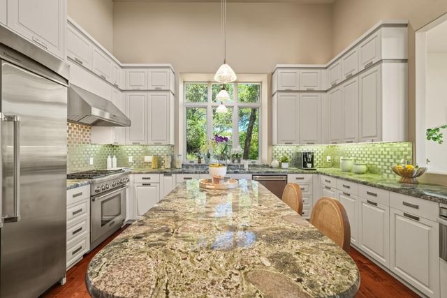 708 Alameda De Las Pulgas, Belmont, CA 94002