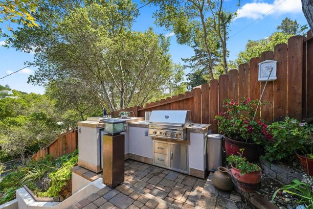 708 Alameda De Las Pulgas, Belmont, CA 94002