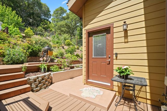 708 Alameda De Las Pulgas, Belmont, CA 94002