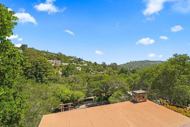 708 Alameda De Las Pulgas, Belmont, CA 94002