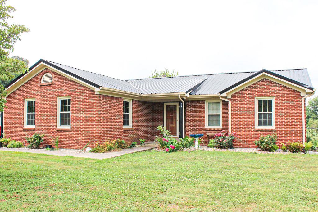 204 Goldenhead Drive, Berea, KY 40403