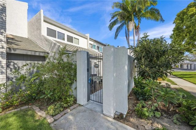 18741 Applewood, Huntington Beach, CA 92646