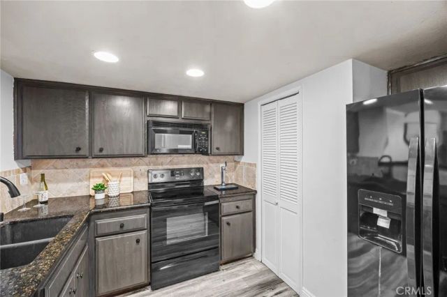 18741 Applewood, Huntington Beach, CA 92646