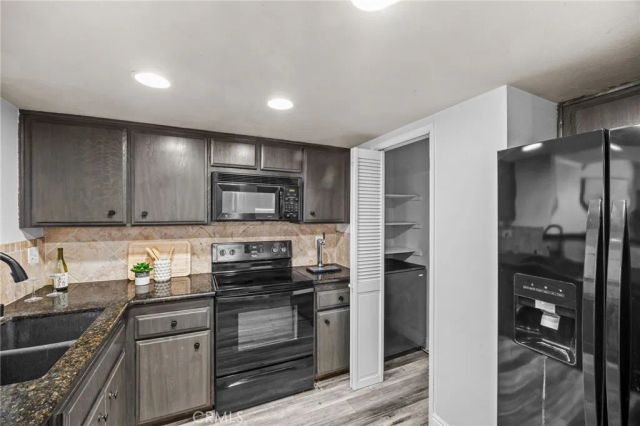 18741 Applewood, Huntington Beach, CA 92646